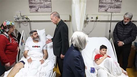 Cumhurbaşkanı Erdoğan yaralı teknisyeni ziyaret etti